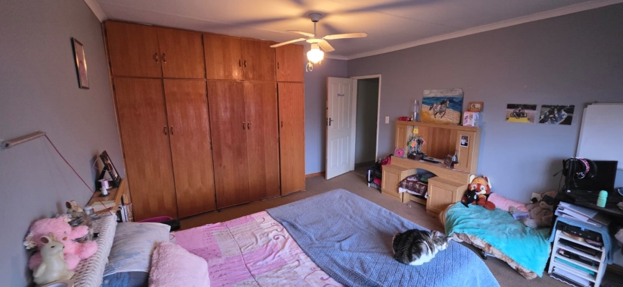 4 Bedroom Property for Sale in Miederpark North West